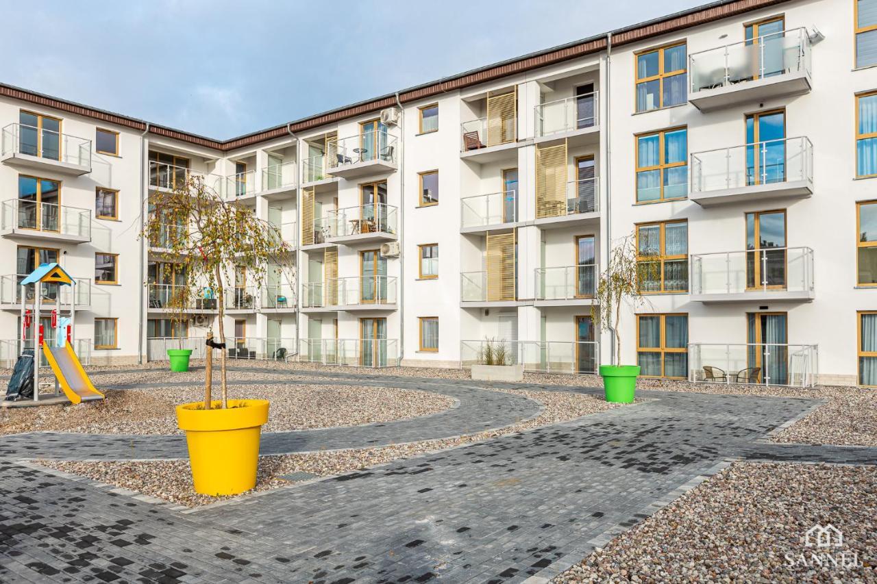 Apartament Lazure Przy Lesie-Sloneczne Tarasy Dziwnowek-Sannel Apartments For Rent Luaran gambar
